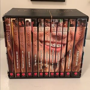 GOSSIP GIRL books complete collection (12 books)!!
